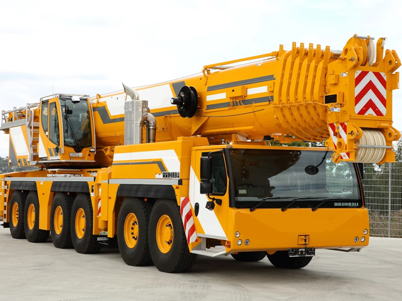Rough-Terrain Crane Rental